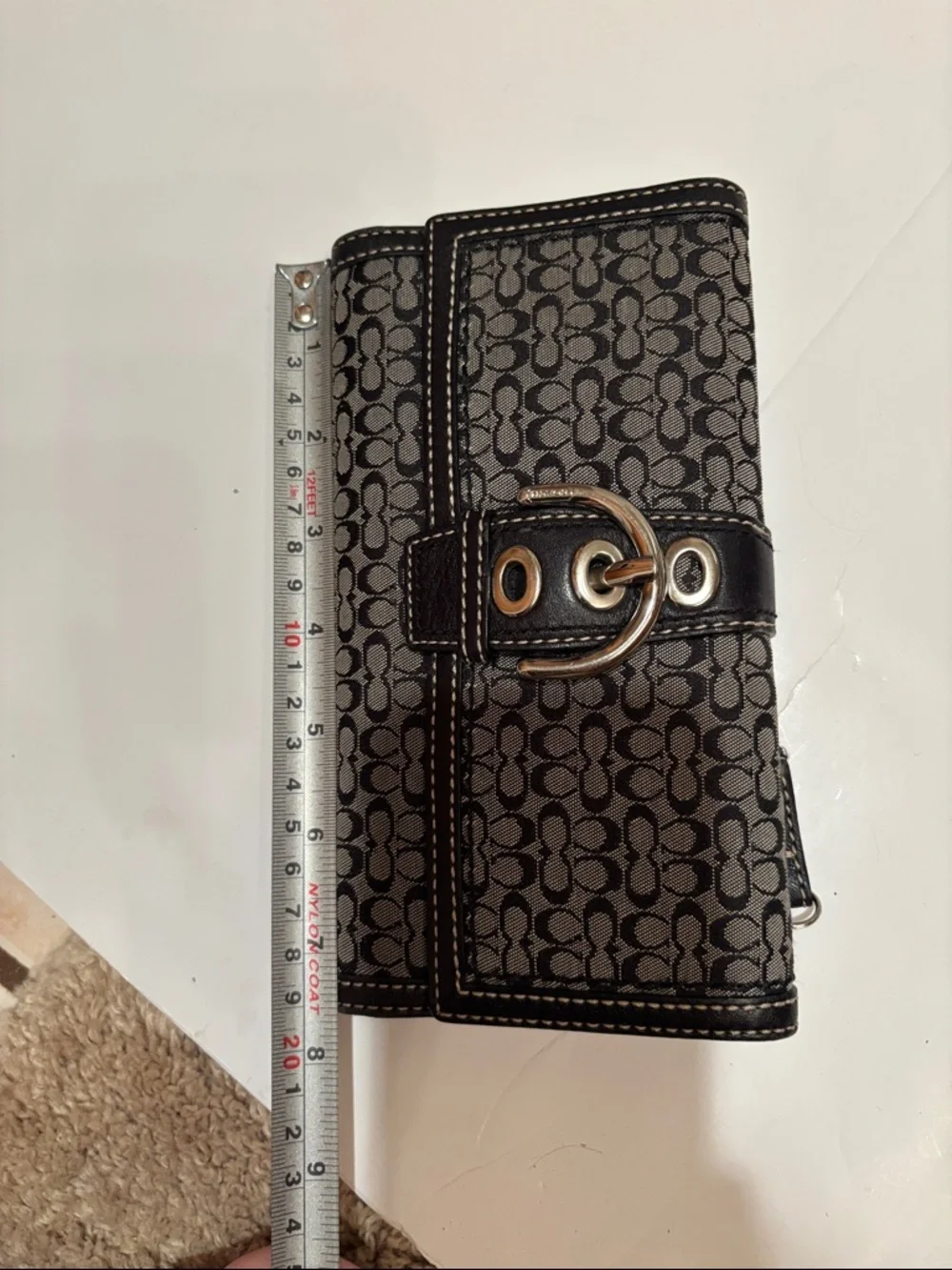 Coach wallet signature